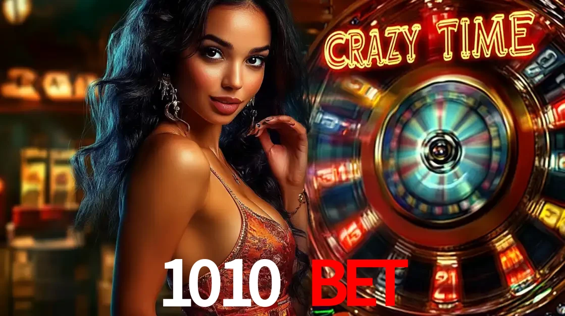 Mulher elegante ao lado da vibrante roda da fortuna do jogo de cassino ao vivo Crazy Time, um dos game shows mais populares e cheios de prêmios do 1010 bet.